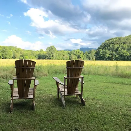 Creekwalk Inn And Cabins